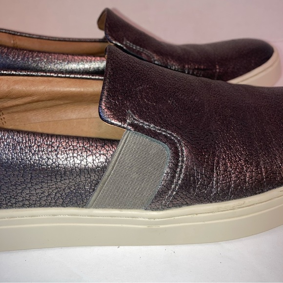 FRYE Women’s Slip On Pewter Size 7 Sneakers Shoes - Picture 3 of 12